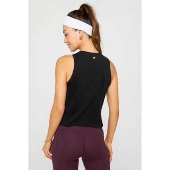 New Fabletics Women's Feather Tech+ Muscle Tank Black size S - Picture 2 of 9